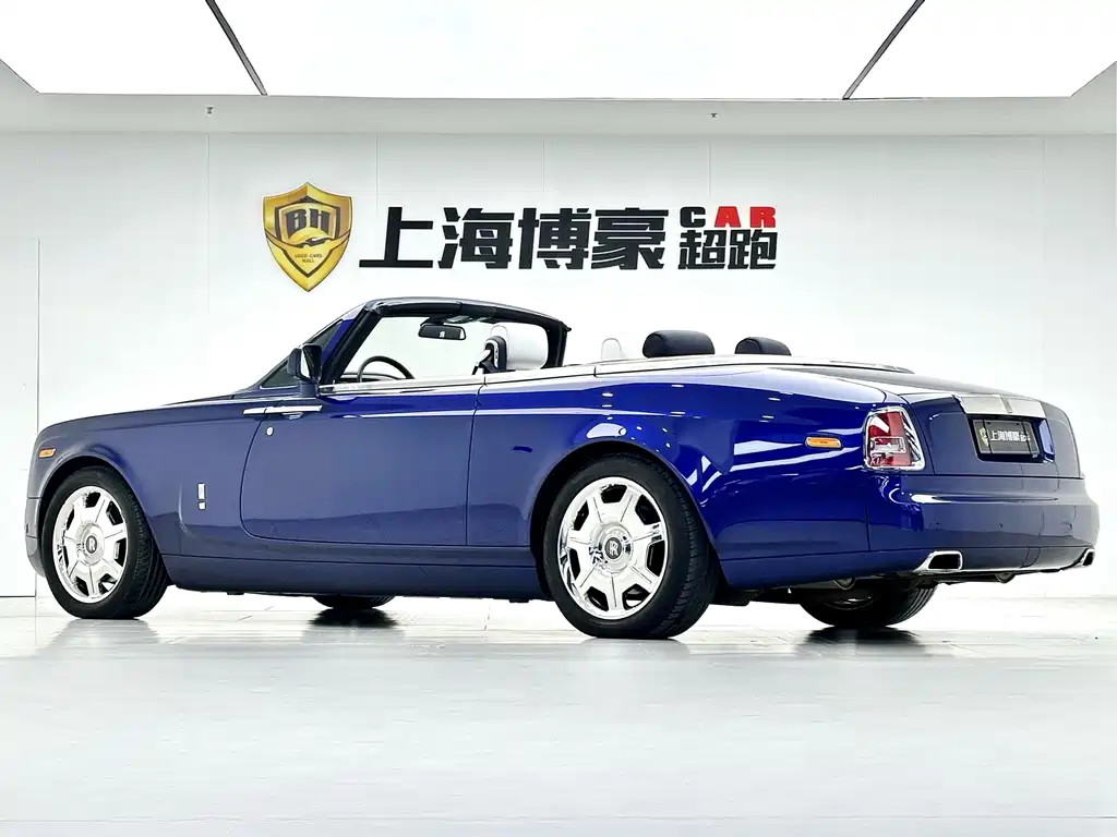 Phantom 6.7 L Auto