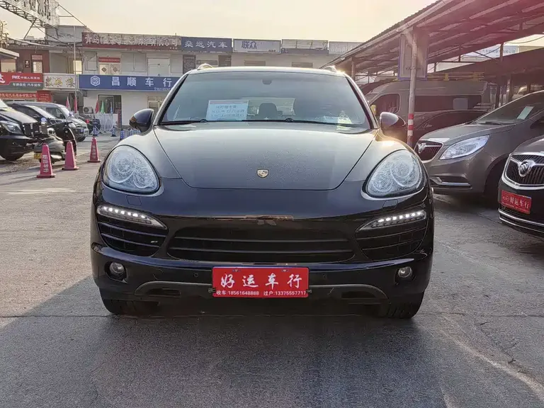 Porsche Cayenne Cayenne 3.0 T US Spec