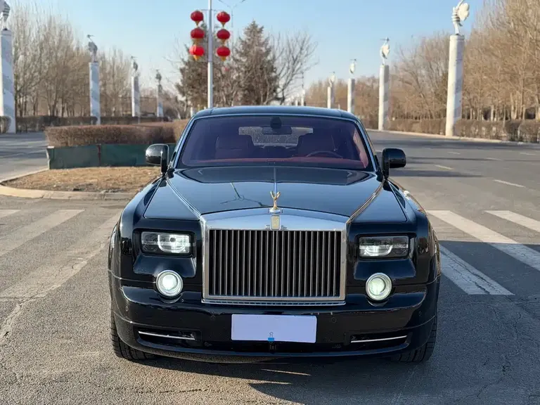 Rolls-Royce Phantom Dragon Year Limited