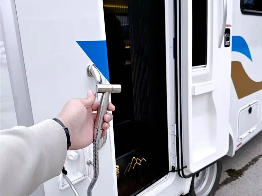 IVECO Daily 依维柯欧胜C型房车 2025款 3.0 T 自动
