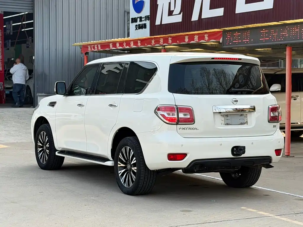 Patrol 4.0 L Middle East