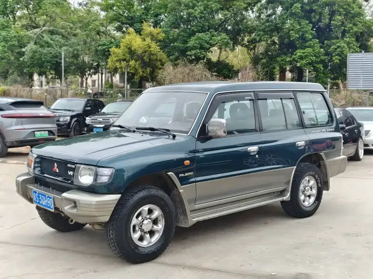 Mitsubishi Pajero (Import) 帕杰罗(进口) V33 1996款 3.0 L 自动