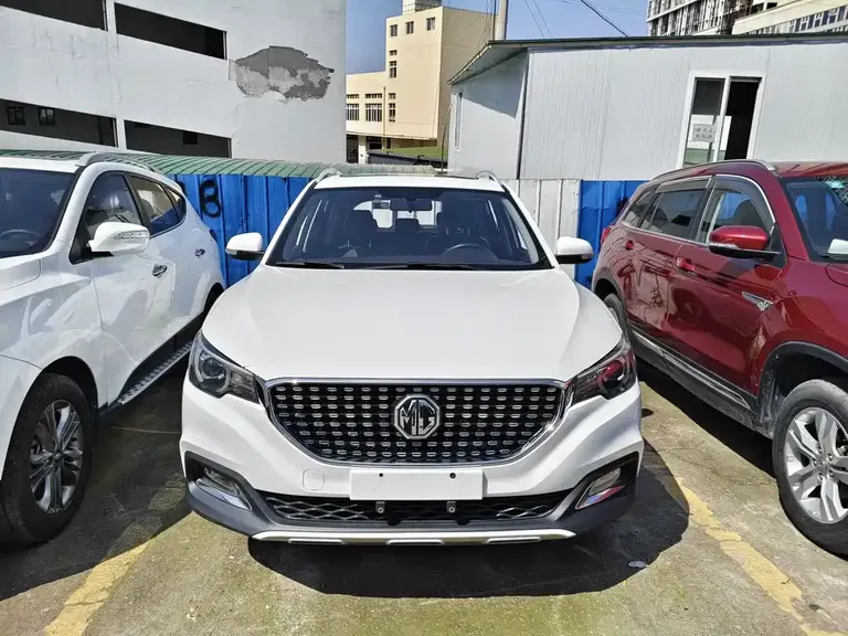 MG ZS 1.5 L Auto Premium Internet CN-V
