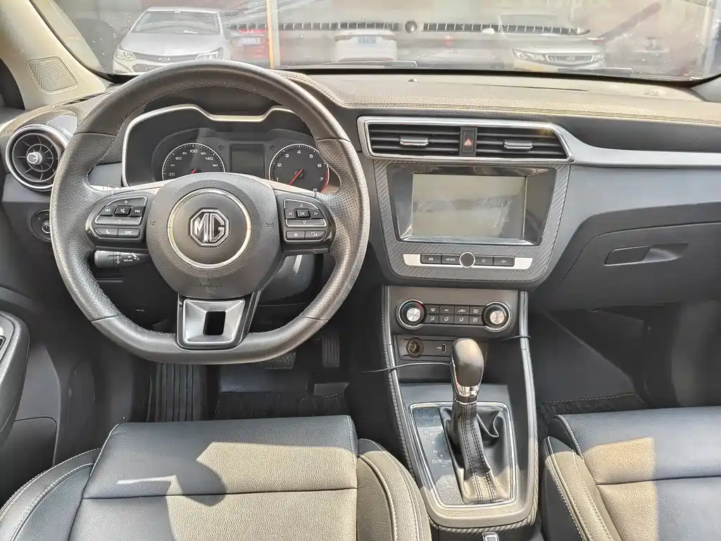 MG ZS 1.5 L Auto Premium Internet CN-V