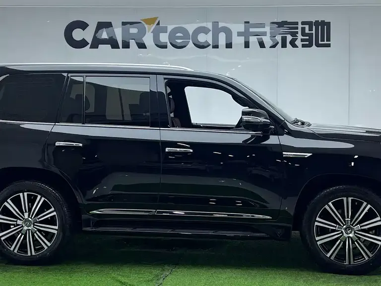 Lexus LX 570 Middle East