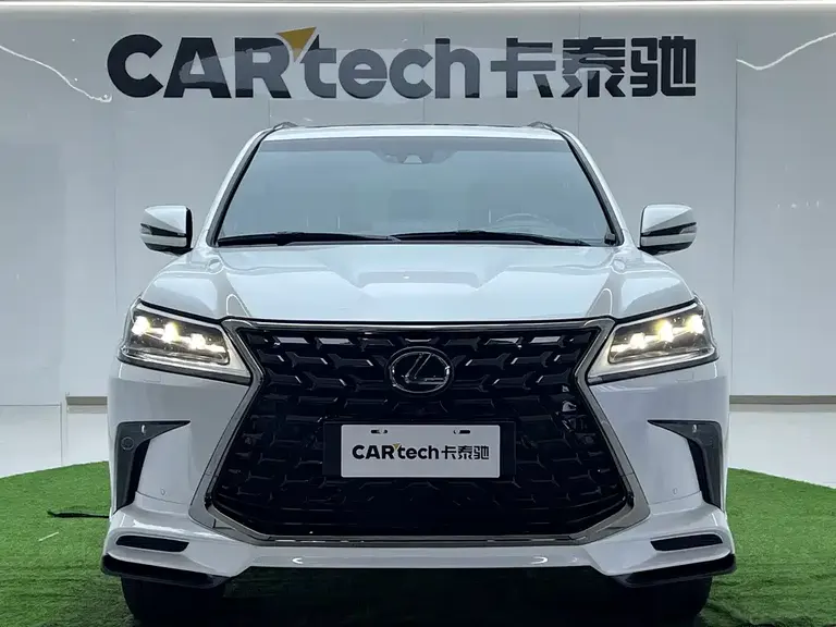 Lexus LX 570 Middle East