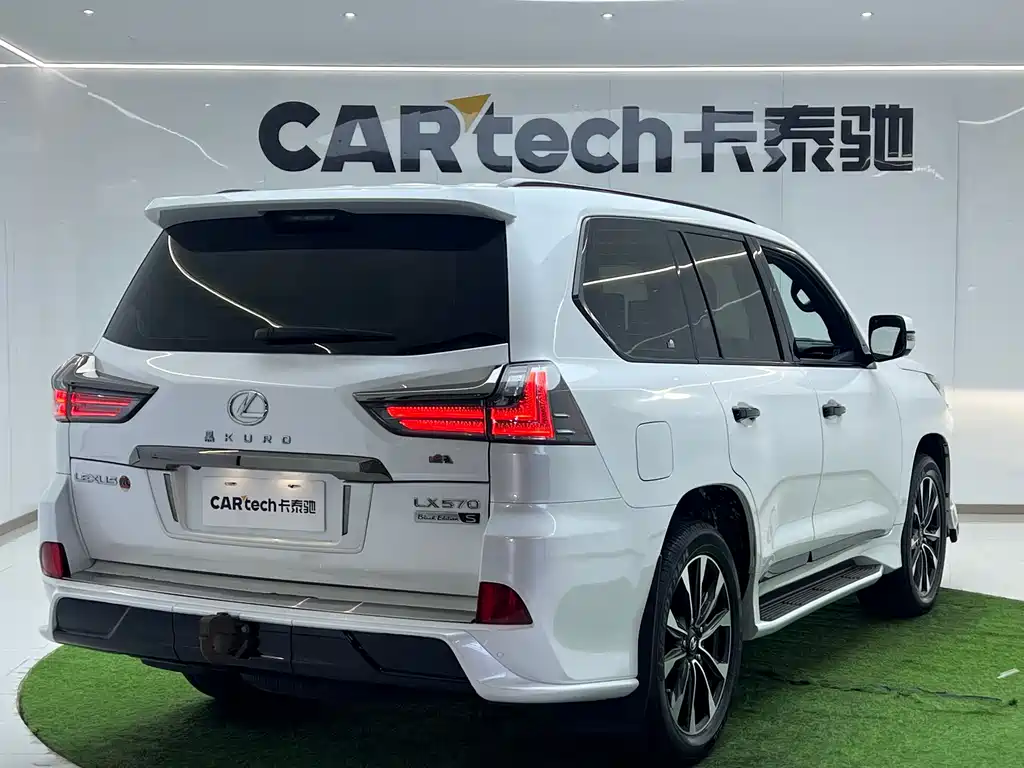 Lexus LX 570 Middle East
