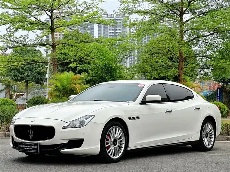Maserati Quattroporte 3.0 T 4 WD US Spec
