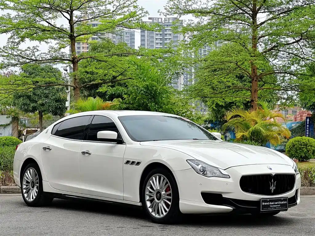 Quattroporte 3.0 T 4 WD US Spec