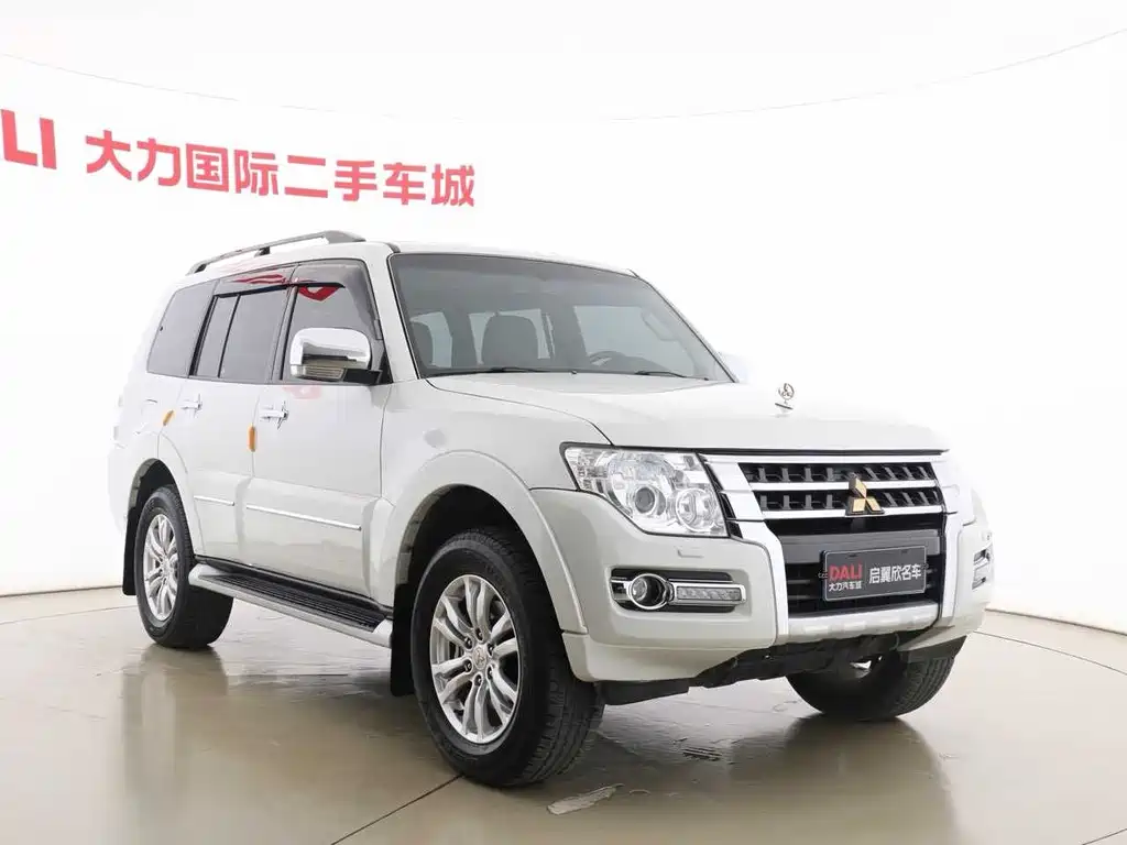 Pajero (Import) 3.8 L Auto