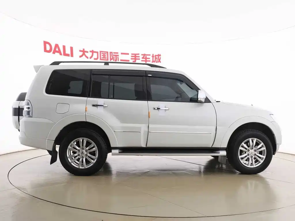 Pajero (Import) 3.8 L Auto
