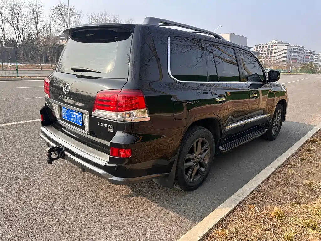 Lexus LX LX570 Middle East