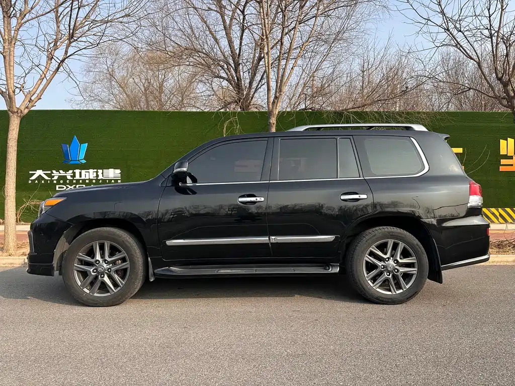 Lexus LX LX570 Middle East
