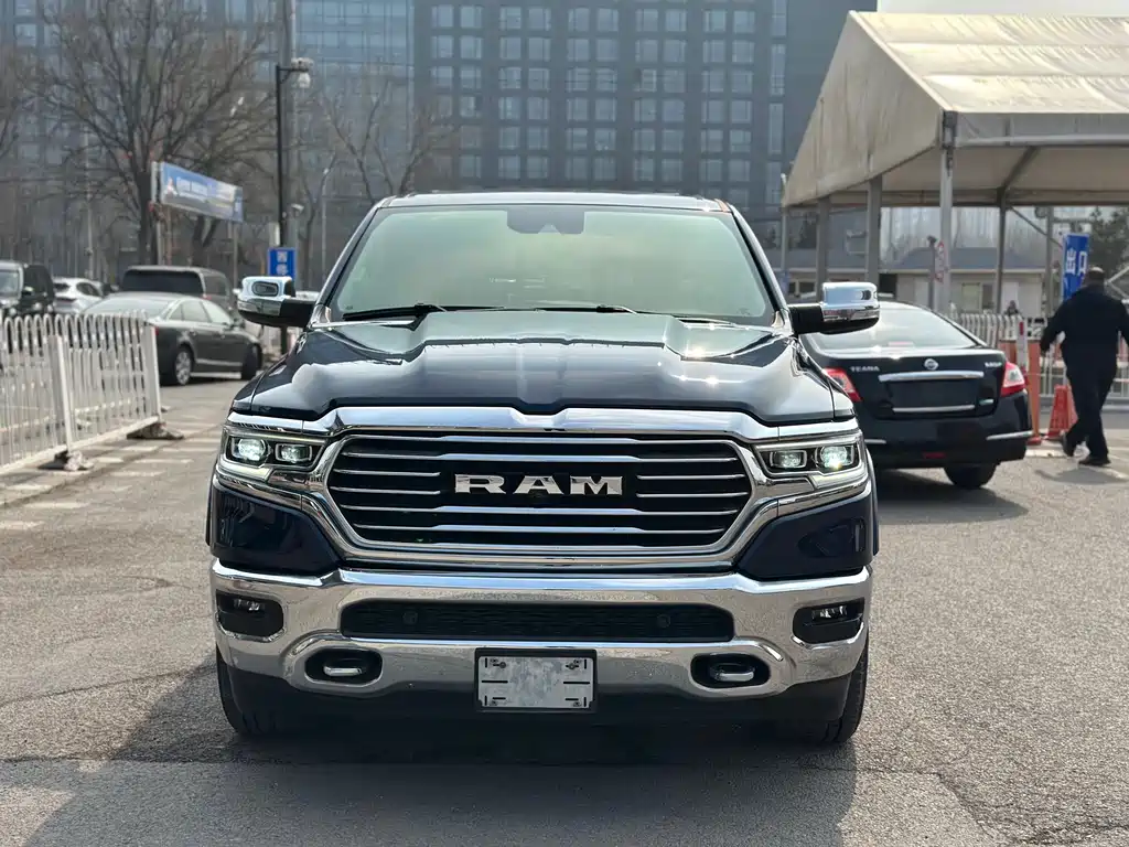 RAM Trucks RAM Trucks 2020款 5.7 L 美规版
