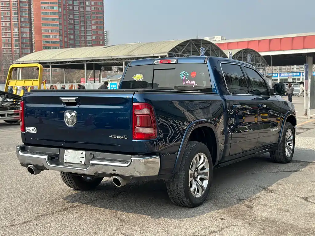 RAM Trucks RAM Trucks 2020款 5.7 L 美规版