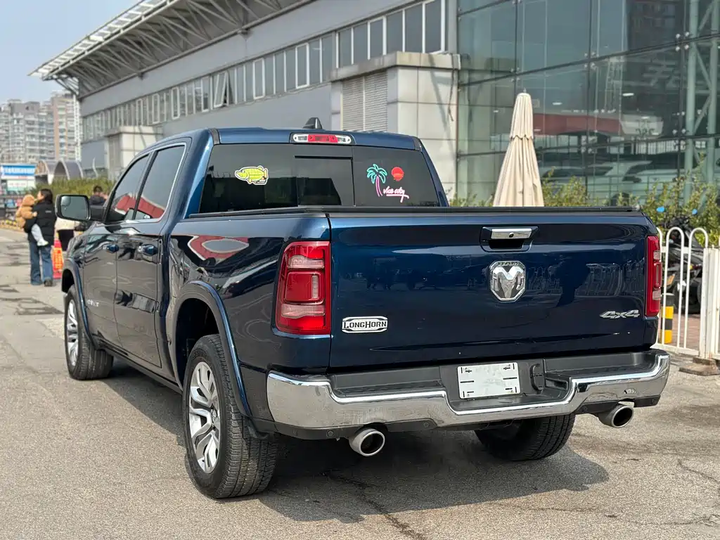 RAM Trucks RAM Trucks 2020款 5.7 L 美规版