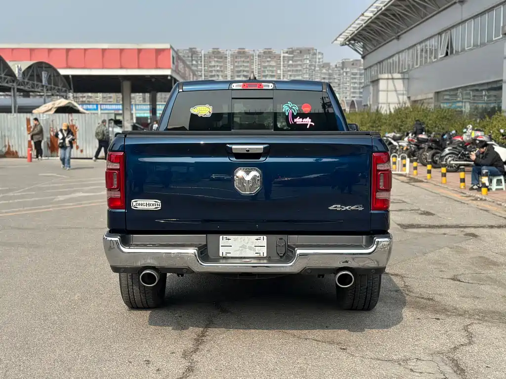 RAM Trucks RAM Trucks 2020款 5.7 L 美规版