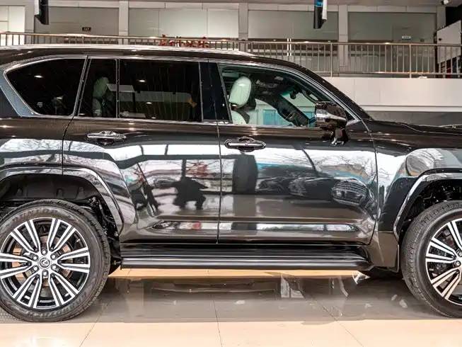 Lexus LX 600 US Spec