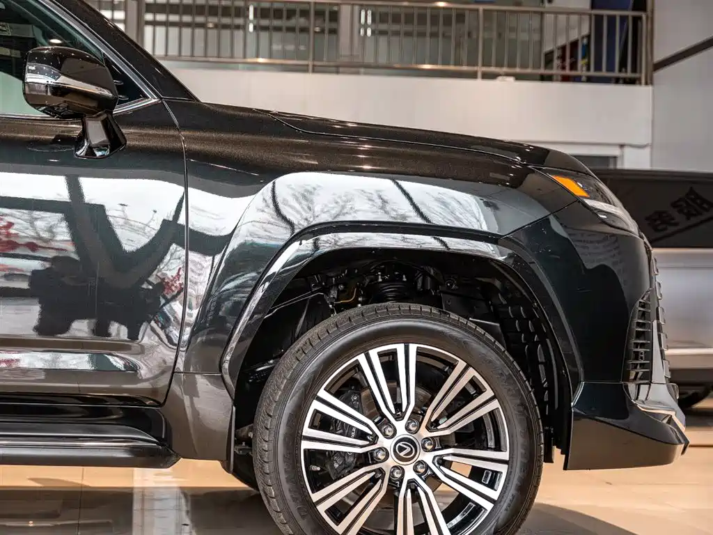Lexus LX 600 US Spec