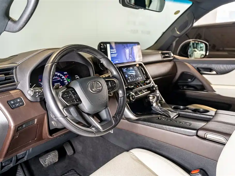 Lexus LX 600 US Spec