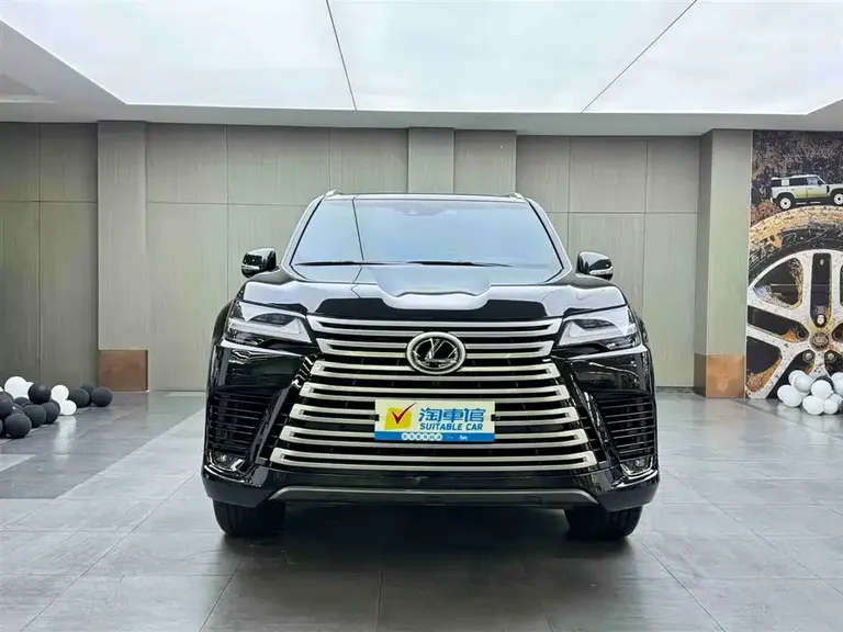 Lexus LX 600