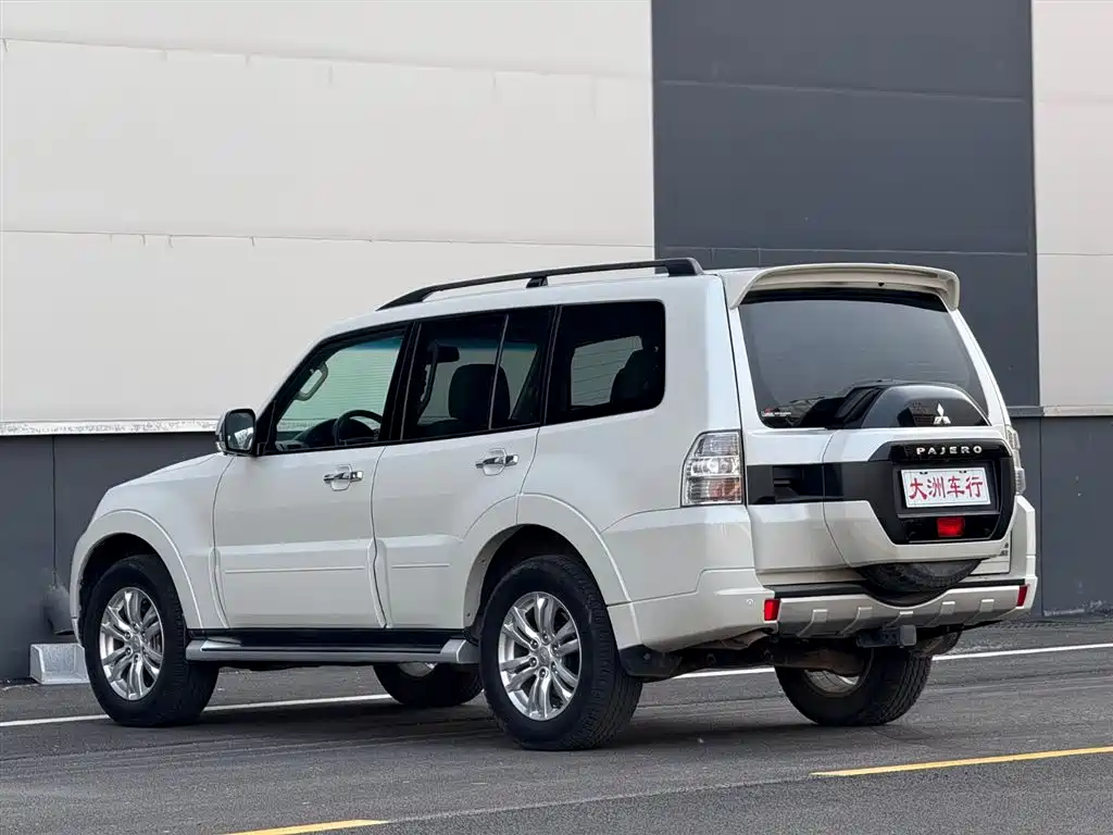 Pajero (Import) 3.8 L Middle East