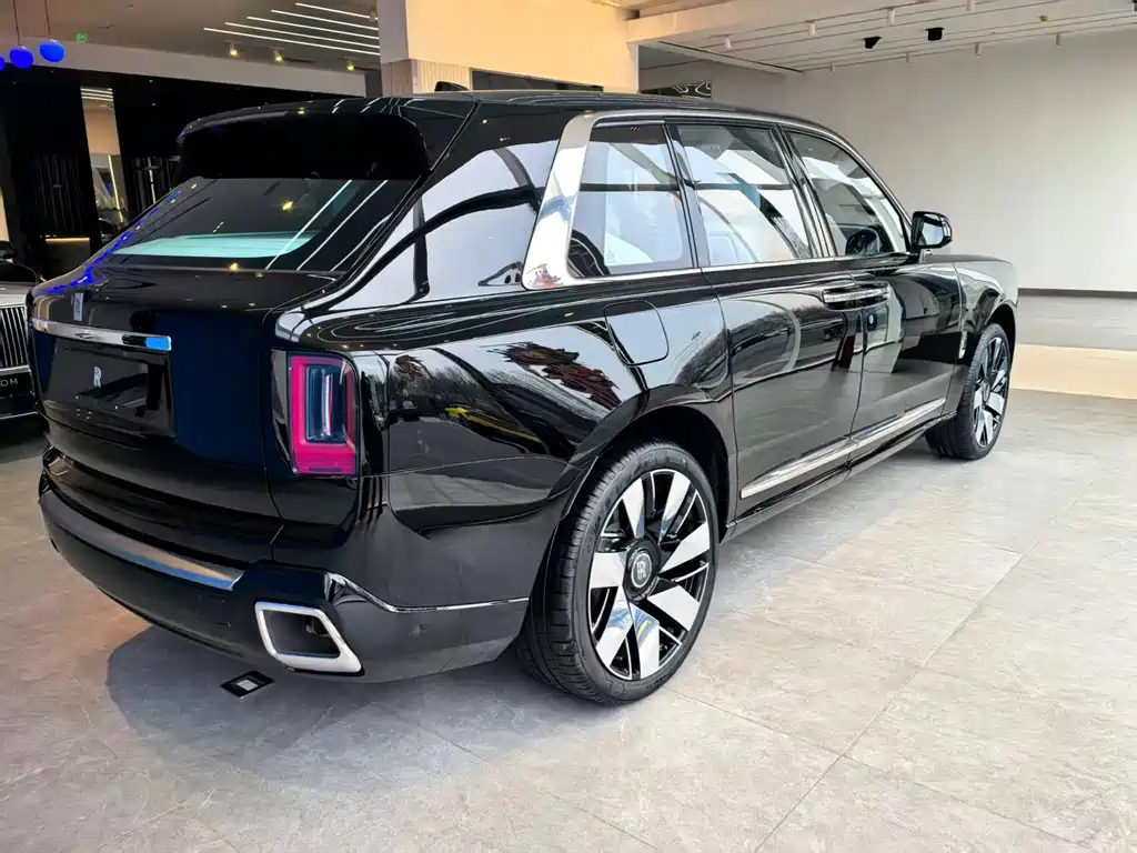 Cullinan 5-seat