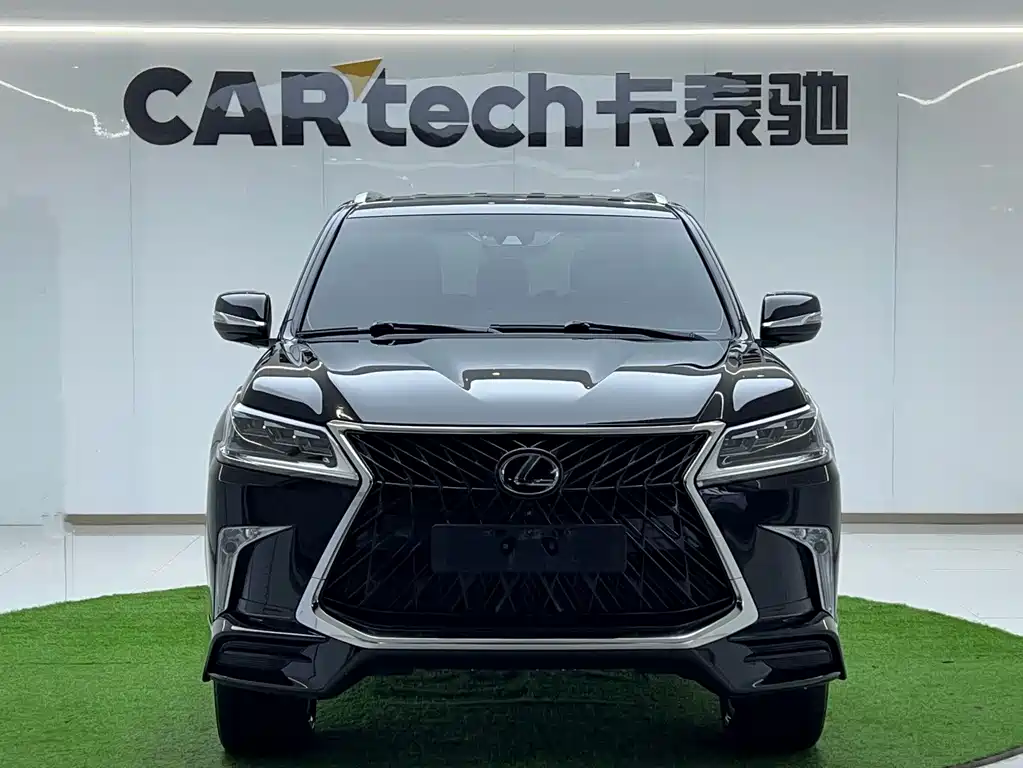 Lexus LX 570 Middle East