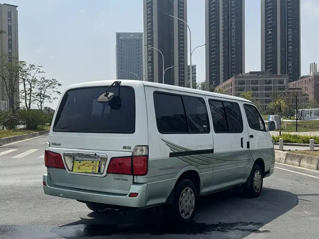 Jinbei Hiace 2.4 L Manual