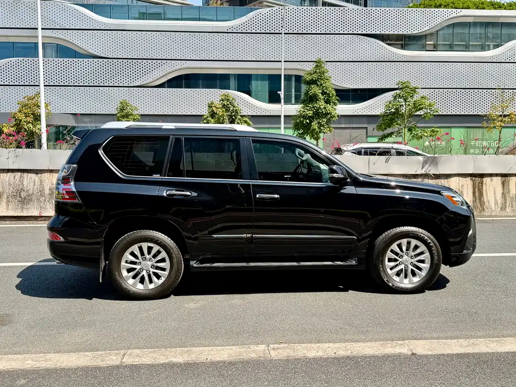 Lexus GX 460