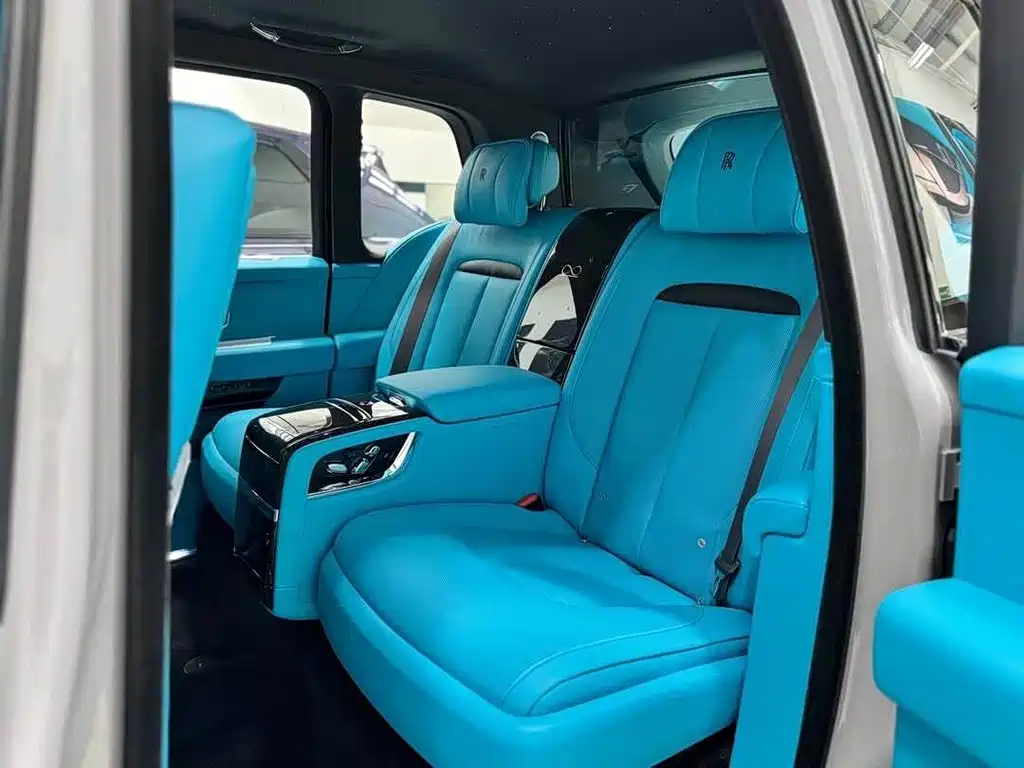 Cullinan Black Badge