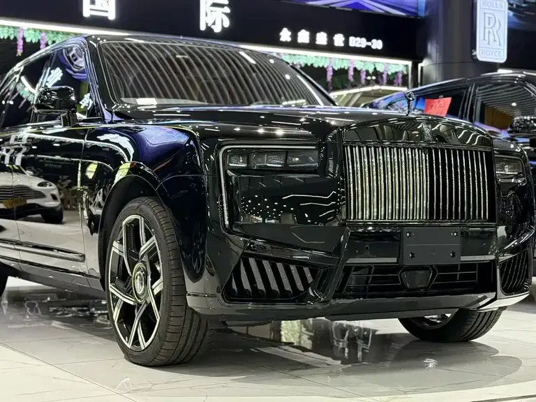 Rolls-Royce Cullinan Black Badge
