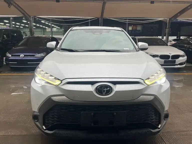 Toyota Frontlander 2.0 L CVT Luxury