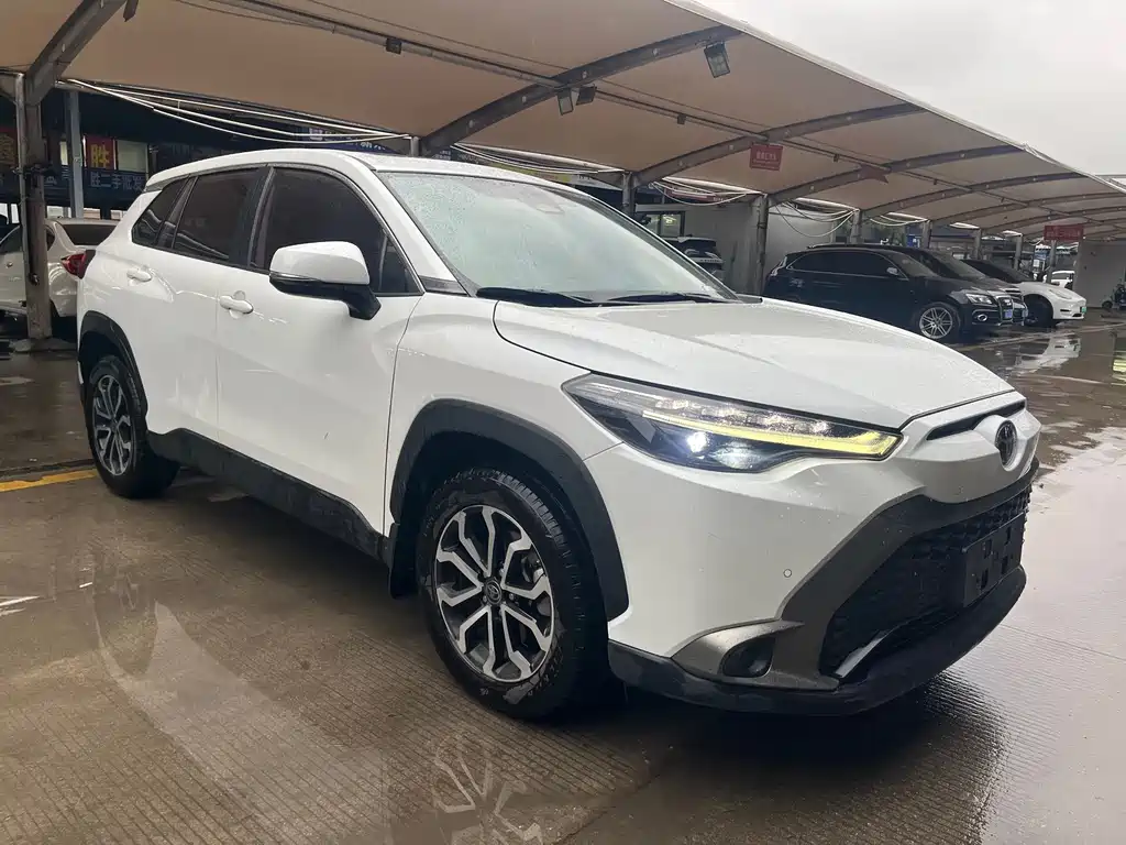 Frontlander 2.0 L CVT Luxury