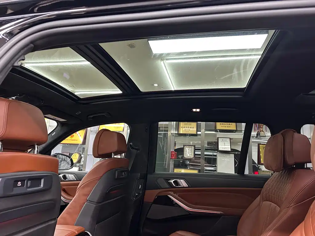 BMW X7 宝马X7 2021款 xDrive40 i 加规版
