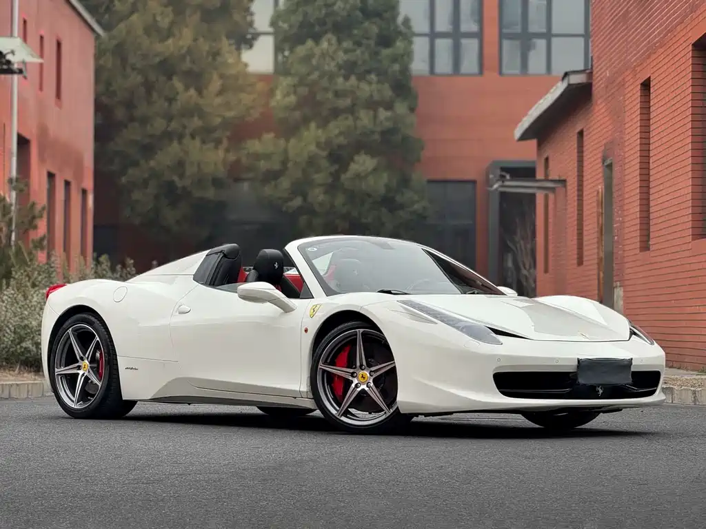 Ferrari 458 4.5 L Spider
