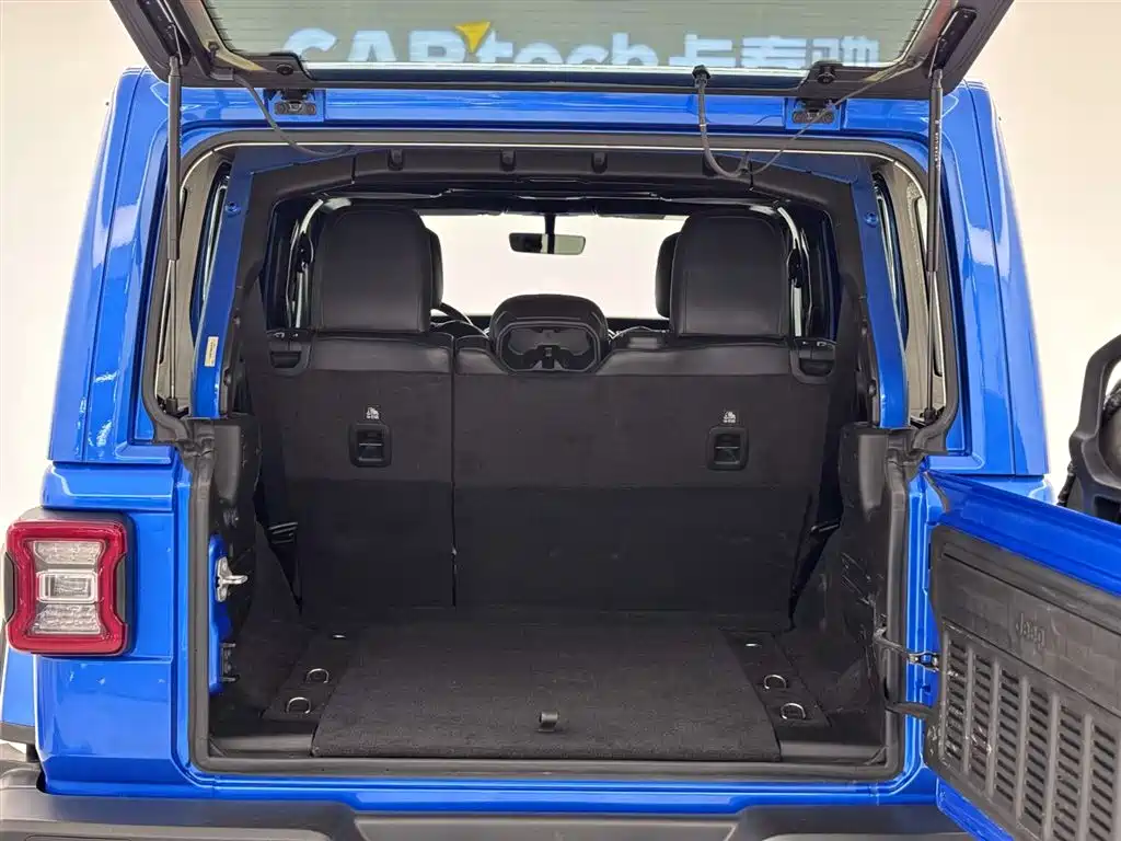 Wrangler 2.0 T Highland 4-door