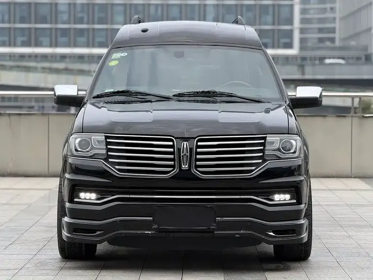 Lincoln Navigator One 领航员壹号 2017款 3.5 L 总统一号