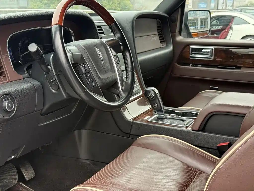 Navigator One 领航员壹号 2017款 3.5 L 总统一号
