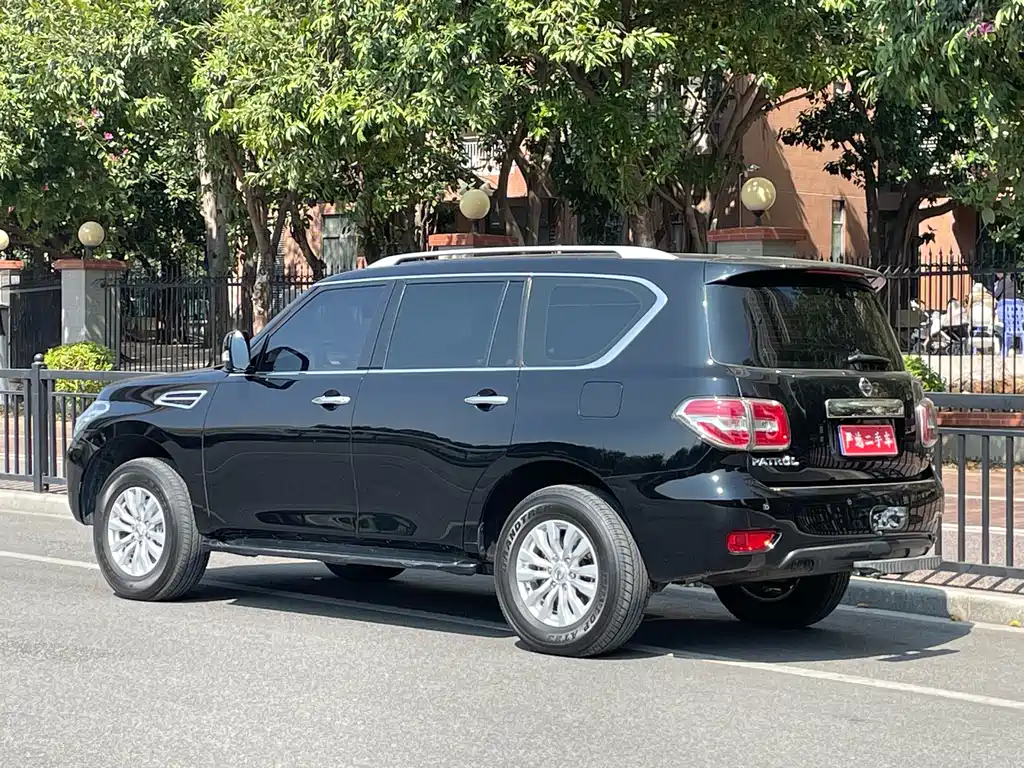 Patrol 4.0 L Middle East