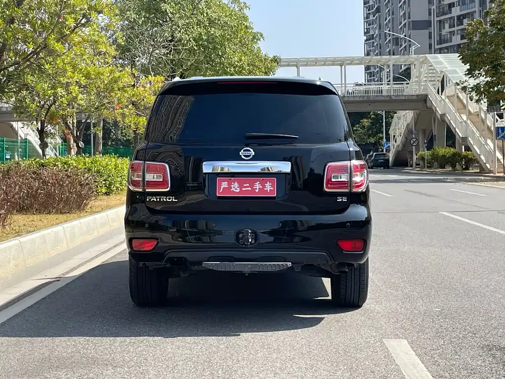 Patrol 4.0 L Middle East