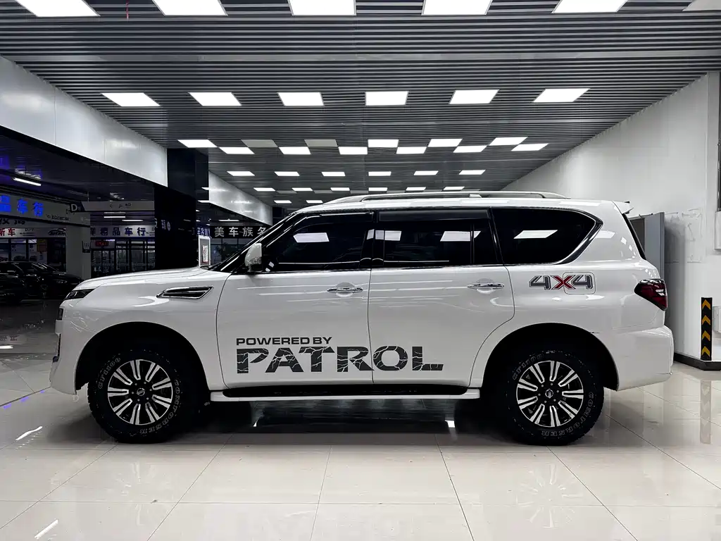 Patrol 4.0 L Middle East
