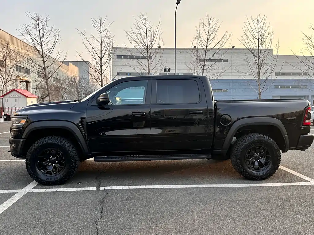 RAM Trucks 6.2 T Auto
