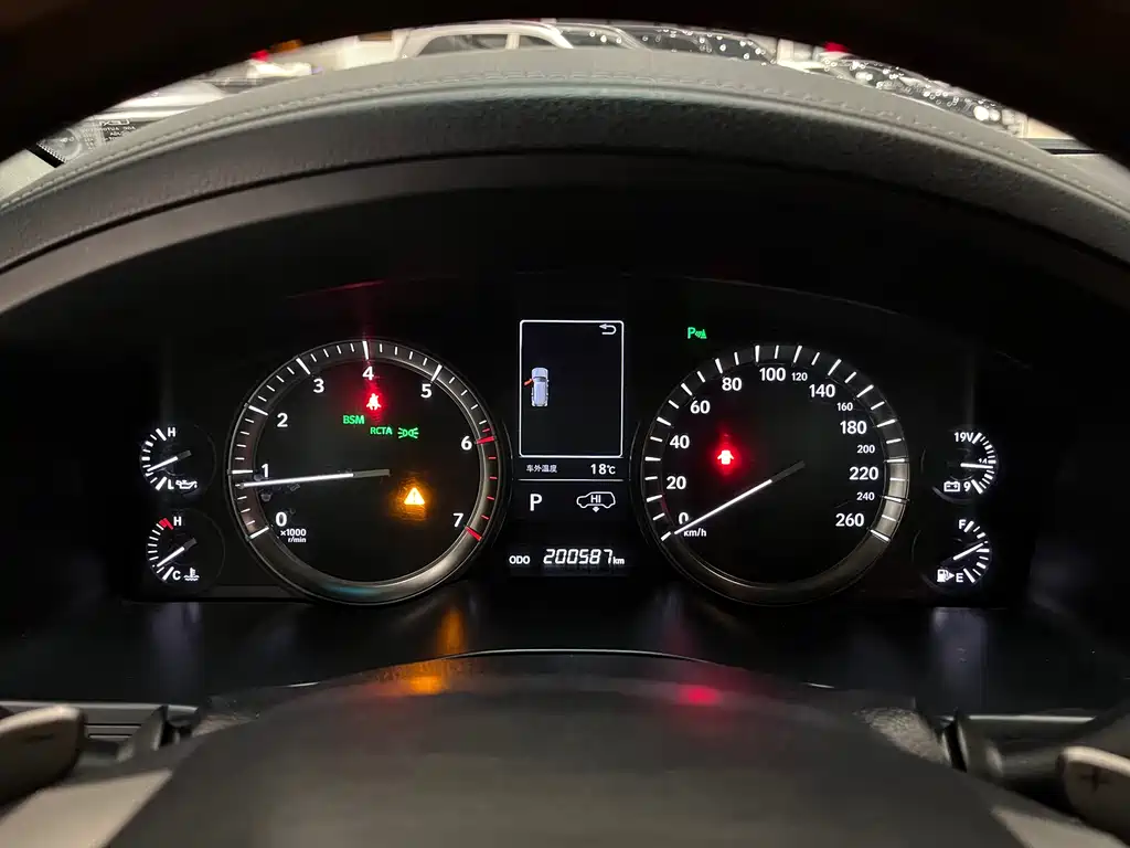 Lexus LX 5.7 L Canada Spec