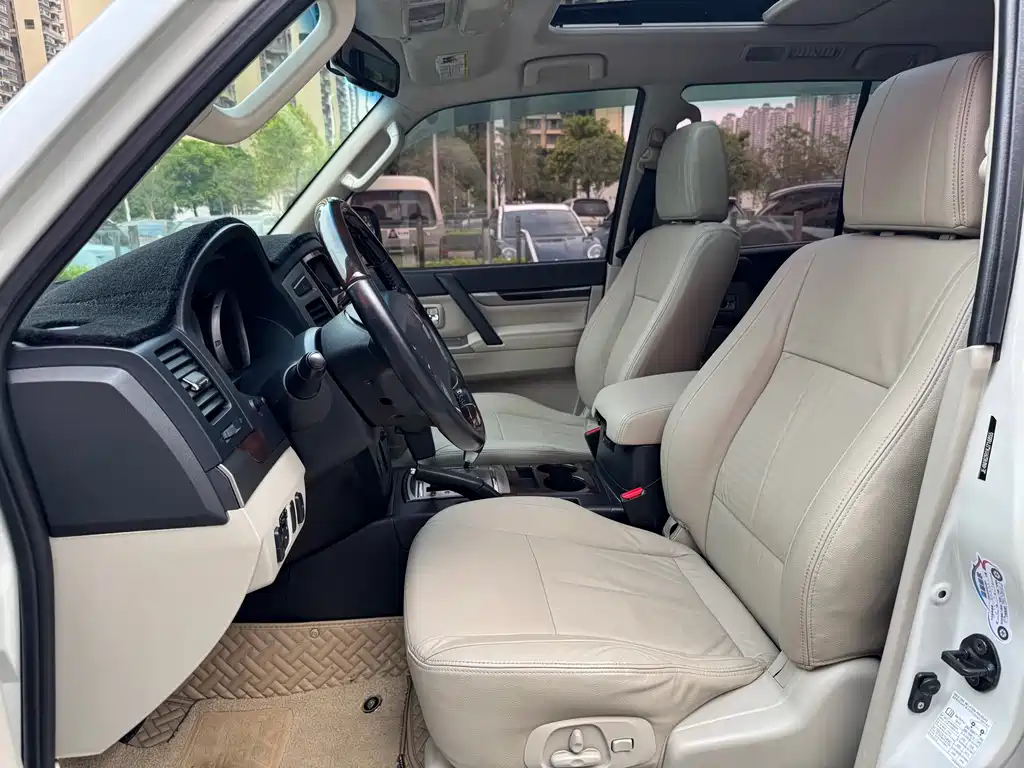 Pajero (Import) 3.8 L Auto