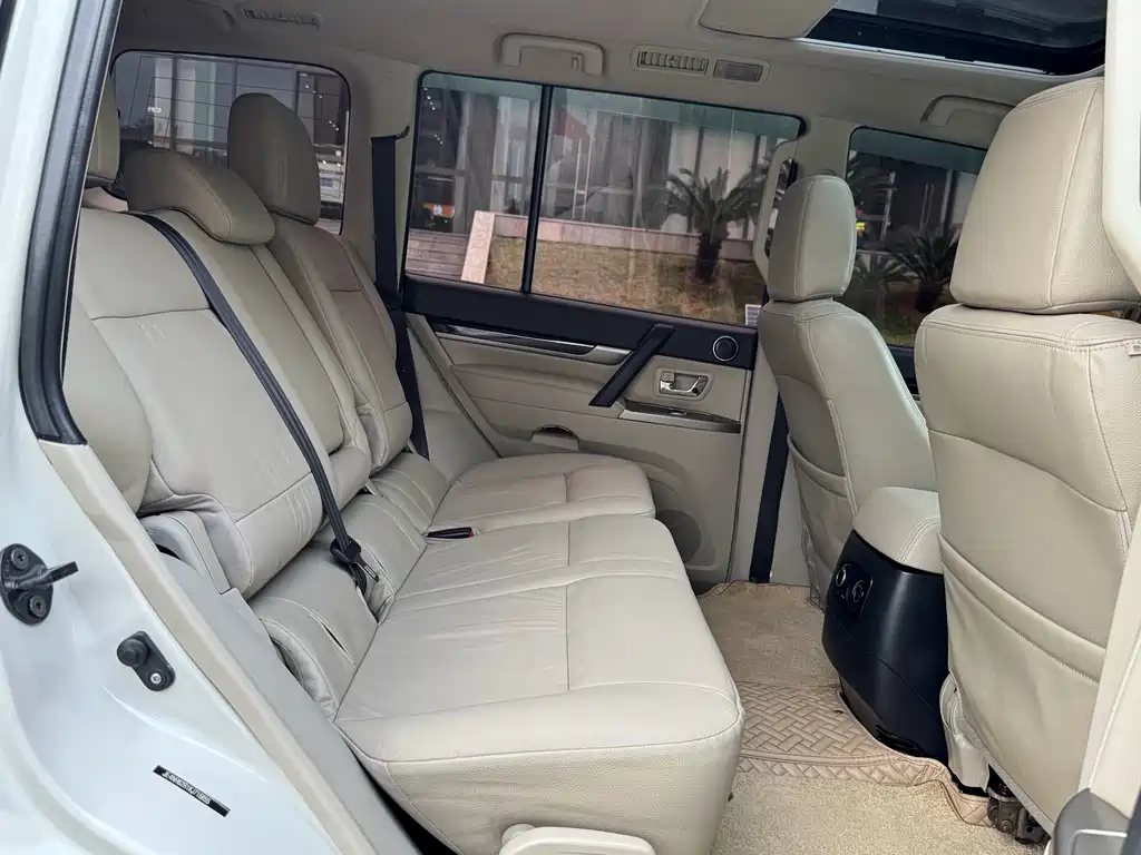 Pajero (Import) 3.8 L Auto
