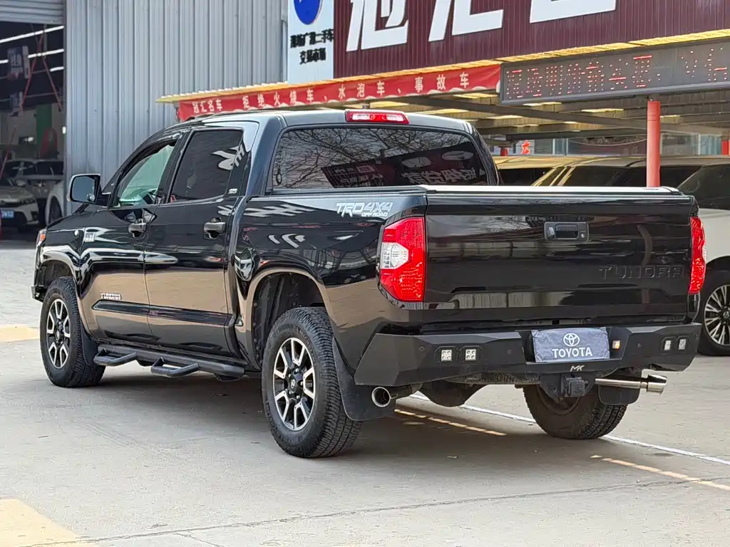 Tundra 坦途 2018款 5.7 L 自动