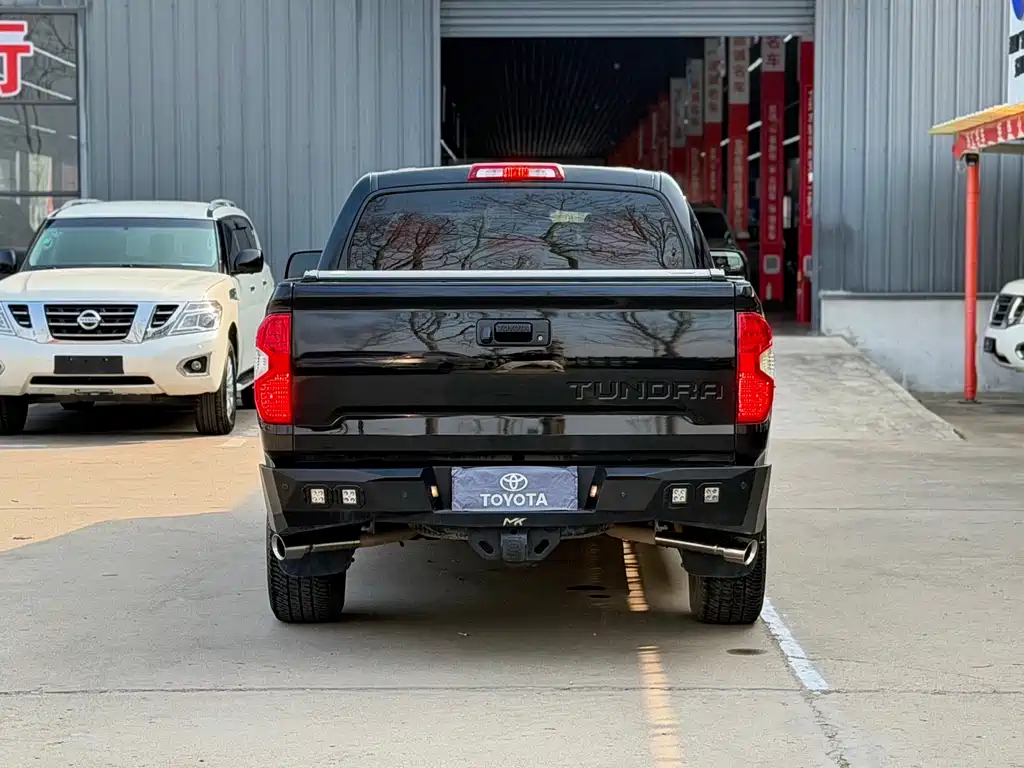Tundra 坦途 2018款 5.7 L 自动