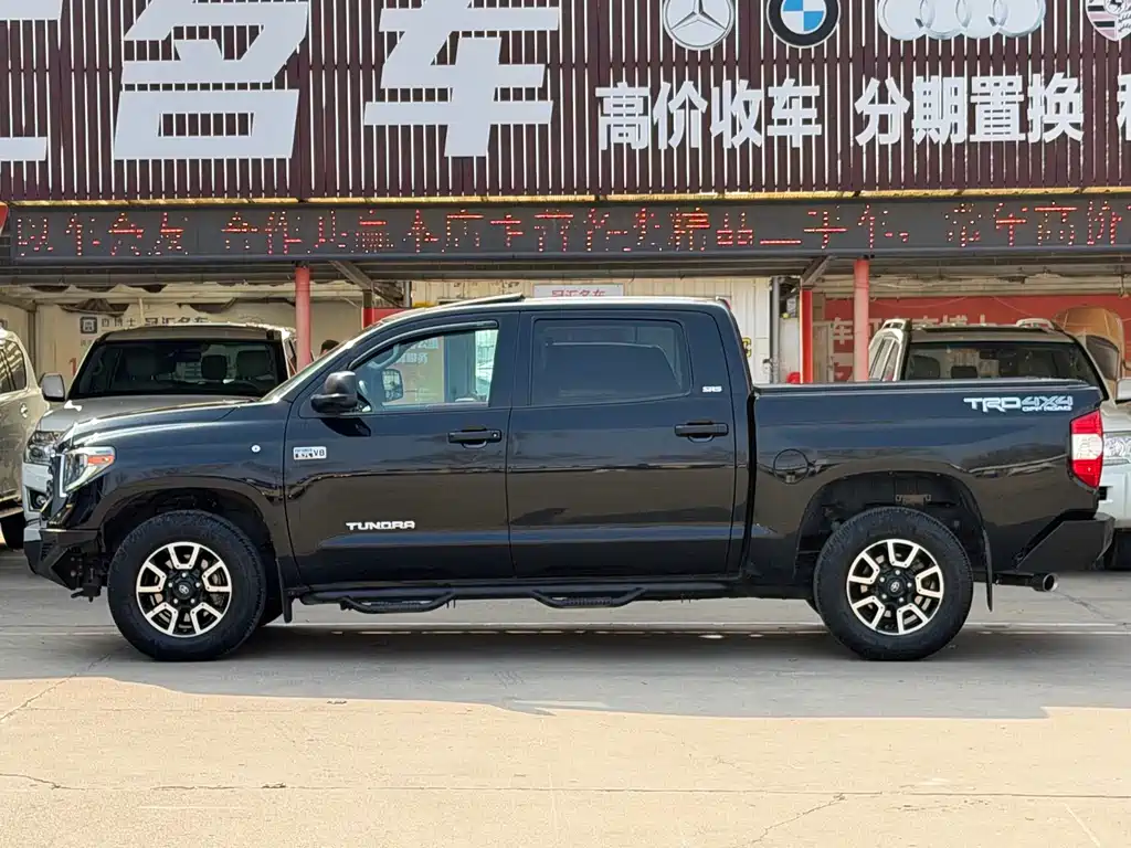 Tundra 坦途 2018款 5.7 L 自动