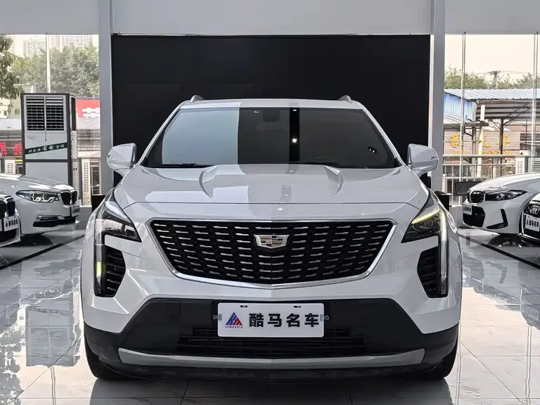 Cadillac XT4 28 T 2 WD Luxury